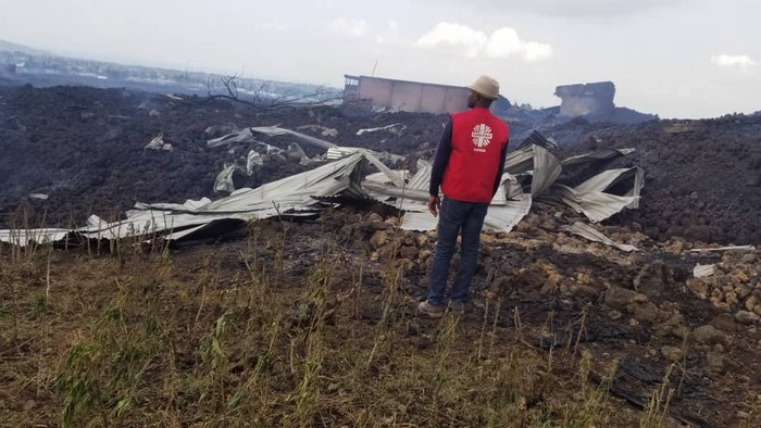 #RDC: SOS suite à la situation humanitaire inquiétante à Goma après l'éruption du volcan #Nyiragongo bit.ly/3fEZ0OP