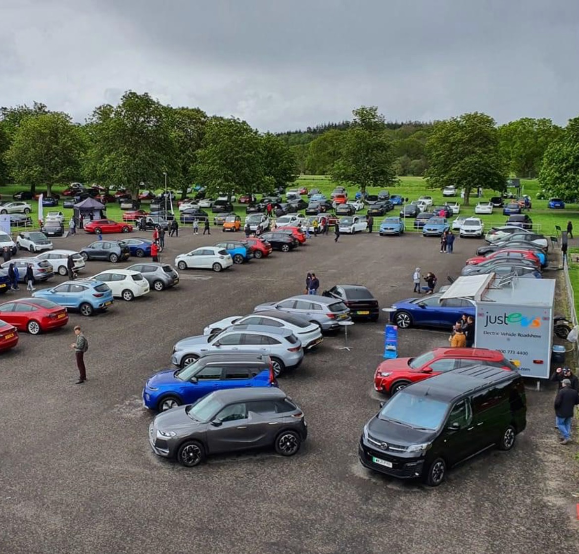 justevs_'s tweet photo. We had a fantastic time at #SimplyElectric yesterday. It was great to meet so many EV owners and enthusiasts at @Beaulieu_Hants . We can't wait to get our roadshow out to an event near you soon https://t.co/74LbUQY30T