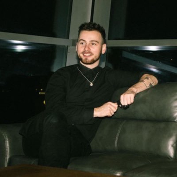 Goodmusicradio5's tweet image. #OnAirNow Gerald Ahern @GeraldAhern - wrong listen.openstream.co/6379 or bit.ly/3nFy05d unsignedArtist IndieMUSIC mainstreamMUSIC Help keep the station going if you can donate here goodmusicradio.wixsite.com/gmrts