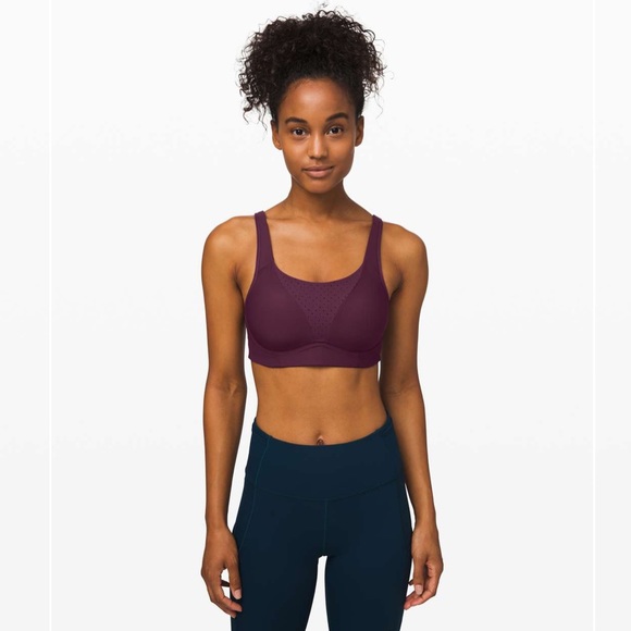 kventrone4250's tweet photo. So good I had to share! Check out all the items I'm loving on @Poshmarkapp #poshmark #fashion #style #shopmycloset #lululemonathletica: https://t.co/3l5uPVZ0Z0 https://t.co/aCdUZUKtN2