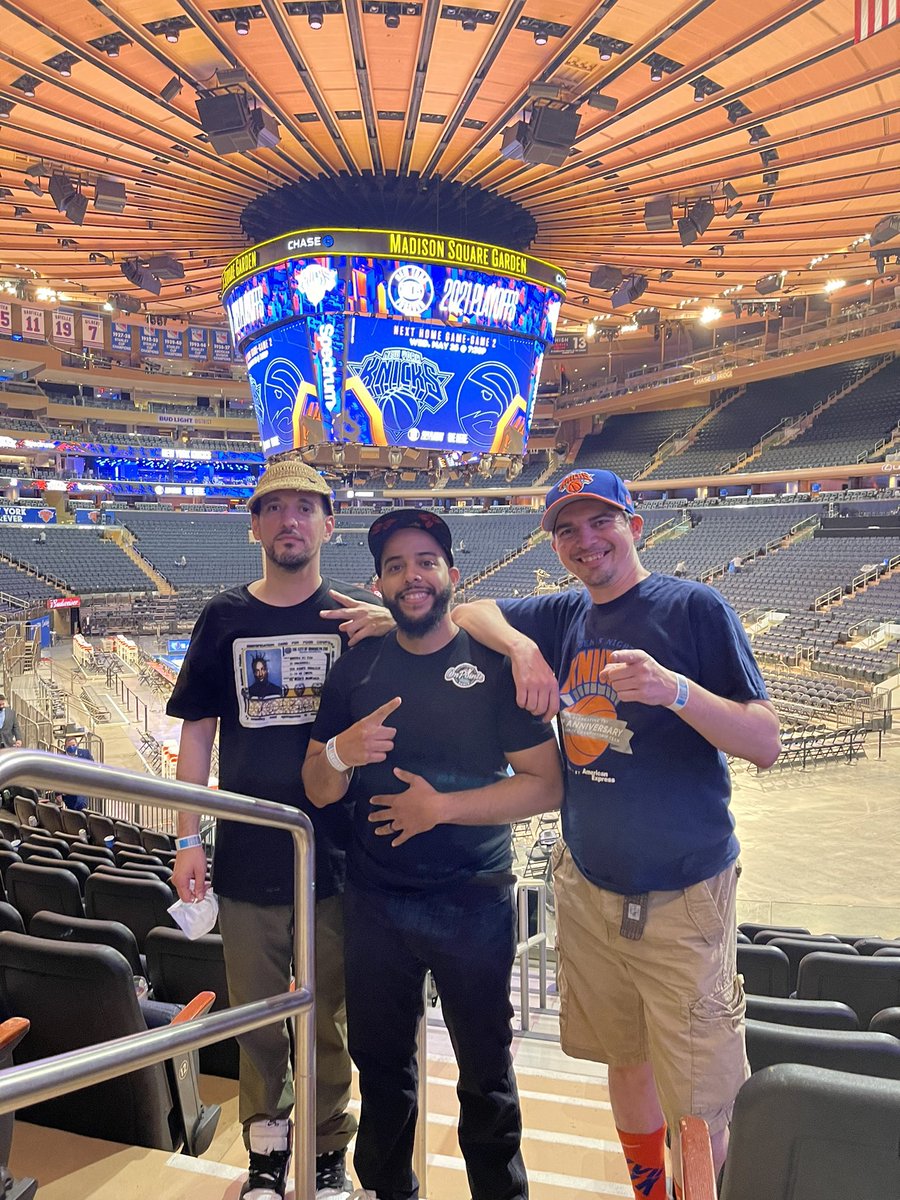AnthonyFuria's tweet photo. Legends always cement their legacies on the grandest stage! For the last 12 seasons…this has been OURS! #7AS #NYK #NewYorkForever @TheGarden @JasonNegron #DBoy #Smooth #HotShot 🏀 https://t.co/hePeIgRjfB