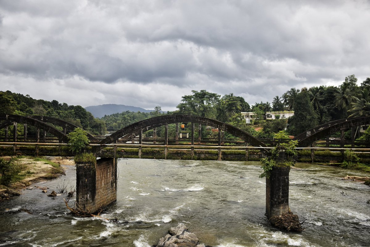 Old ! #uttarakannada
.
.
.
#westerghats #bridge #monsoon #shotonnikon #cycling