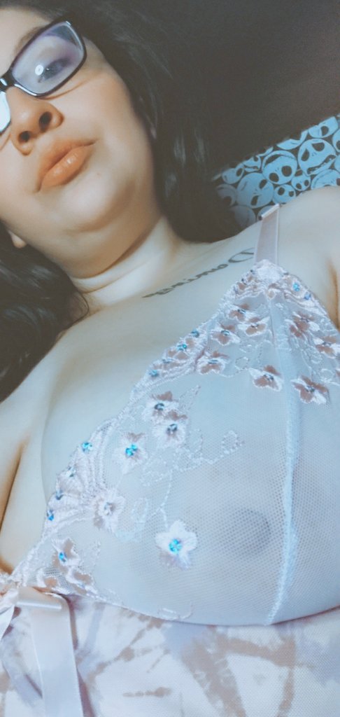 Queenv_710's tweet photo. 💦🍑👅 Can't wait for this Baddiii to Fuck me.🍆💦🍑👅
#fuckmebaby #OnlyFansLeakedContent #Squirter💦 #letmebeyourSub #spankme #makemecrazy https://t.co/mcmiAiP3qe