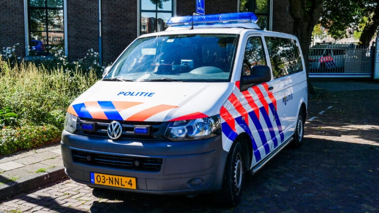 Twee mannen mishandeld in Haarlem: Een 26-jarige en 57-jarige man uit Haarlem zijn gisternacht mishandeld in de Von Liebigstraat.