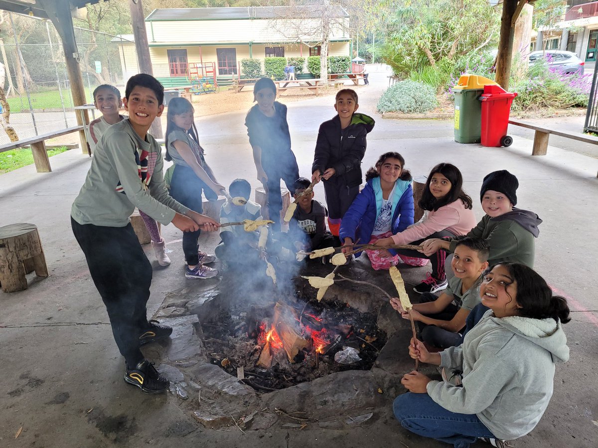 Miss_Shabo's tweet photo. Bush cooking around the fire. 🔥 @AitkenCreekPS https://t.co/MVQbWokv0V