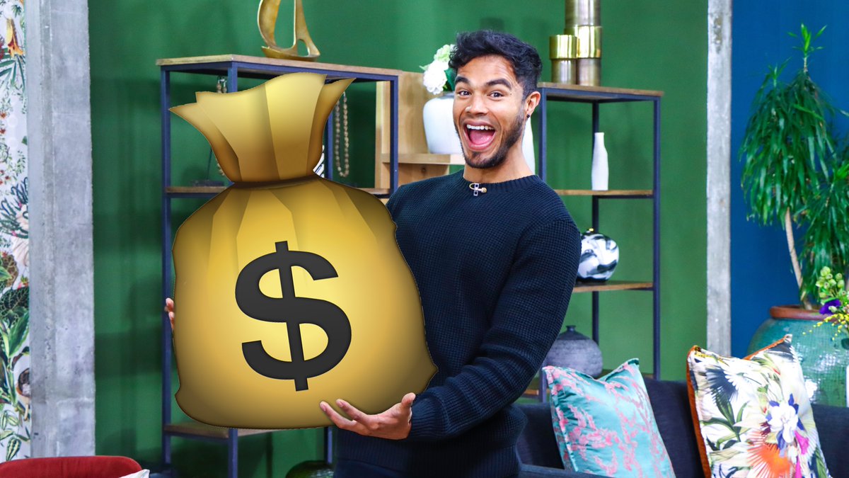 expressoshow's tweet photo. WIN an #OumaRusks hamper + R1000 cash AND stand to win a R12 000 SMEG Hamper! 💰

To enter, tell us which famous person you'd like to Dip 'n Ouma with &amp; why! Use #dippingtime 😍

Comp closes on Wednesday 
Ts&amp;Cs: https://t.co/BQWF1YoJeA
#ExpressoShow https://t.co/0RMCx1Qlx8
