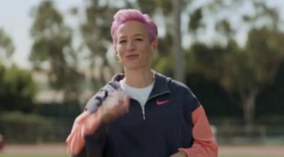 Buck_Fiden_'s tweet photo. @SUBWAY first you hire a pedophile and now you’re paying one of the most hated anti-American “athletes” in the country. #ByeSubway #BoycottSubway #DisgustingHuman https://t.co/uXIoItBfSg