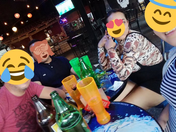 Tardenoche de emociones con la mejor pareja del mundo sw. @hotwifeMari https://t.co/OOXGrFRcqk<a href="/tag/barbacoadongil"class="tags"><span>#barbacoadongil</span></a>