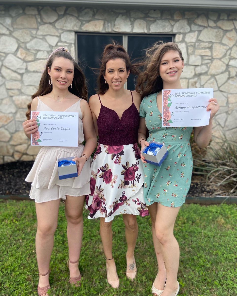 Bittersweet moments at our very first banquet! This year has been the best and we couldn’t be more thankful for such an amazing team and coach!! 🤍🌸