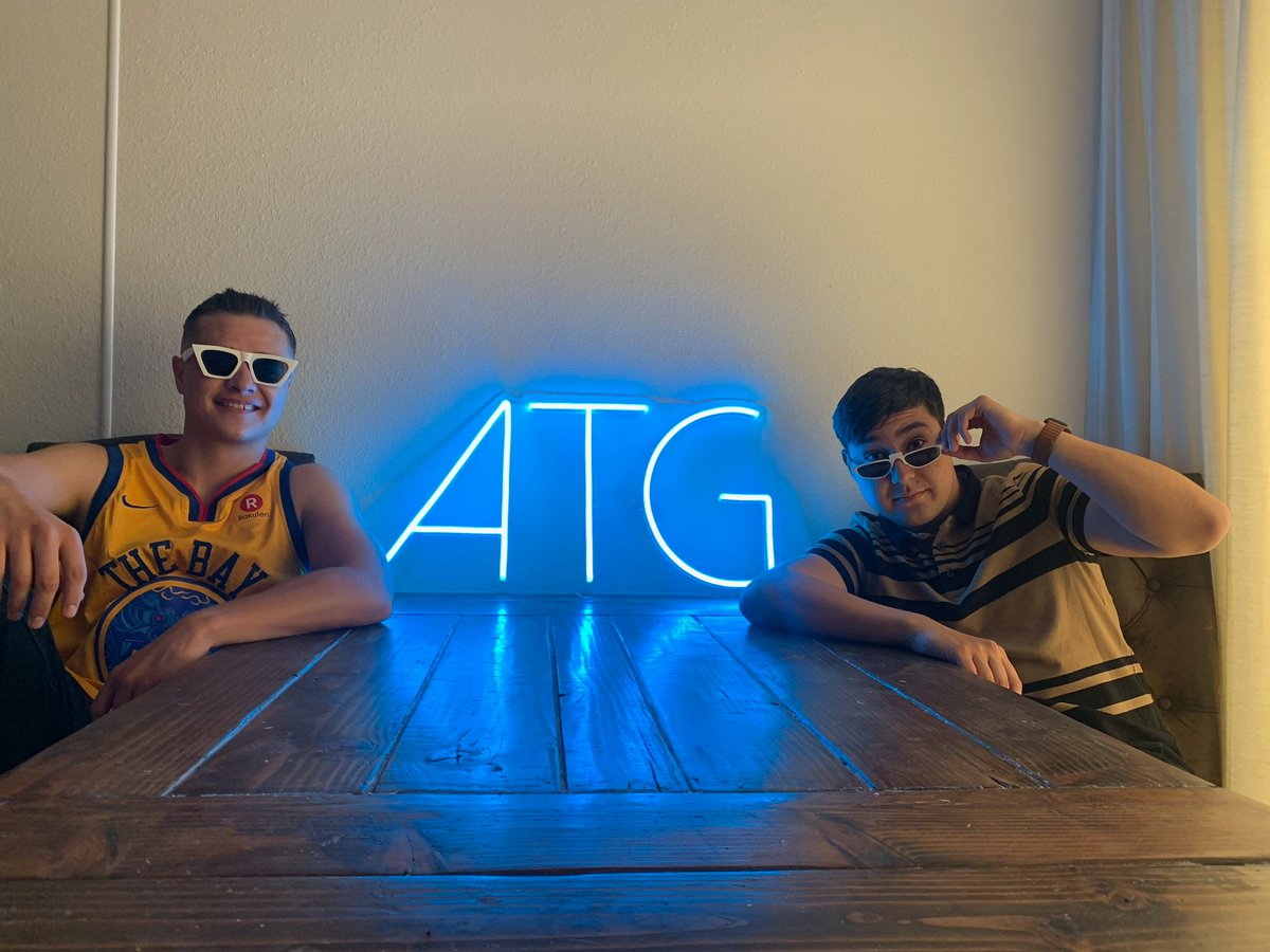 JoshCruzGriego's tweet photo. Had to bust out the neon lights on this episode 🔥
#AgainstTheGrainCustom #Youtube #LocalPodcasting #ATGLife #ATGNation https://t.co/BsePrho7rP