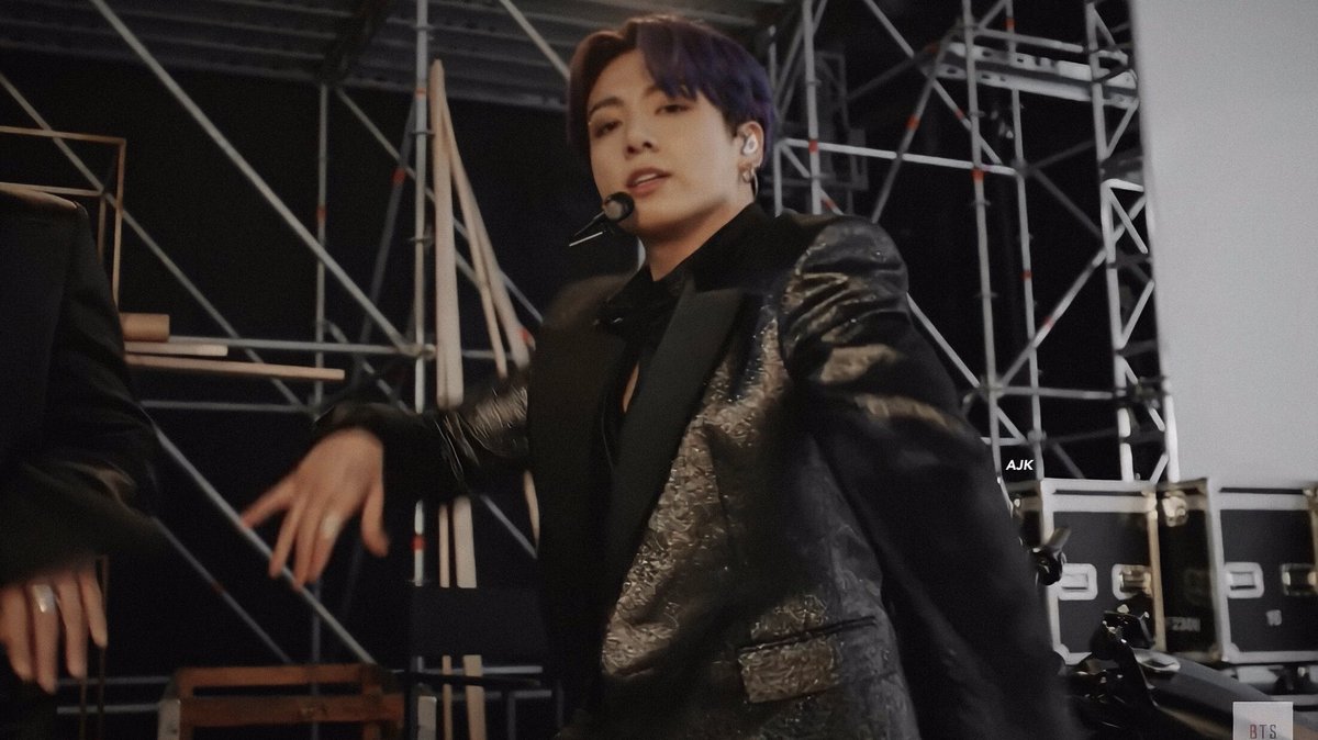 archiveforJK's tweet photo. jeon jungkook... insane #jk https://t.co/PrnB9Tzqz1