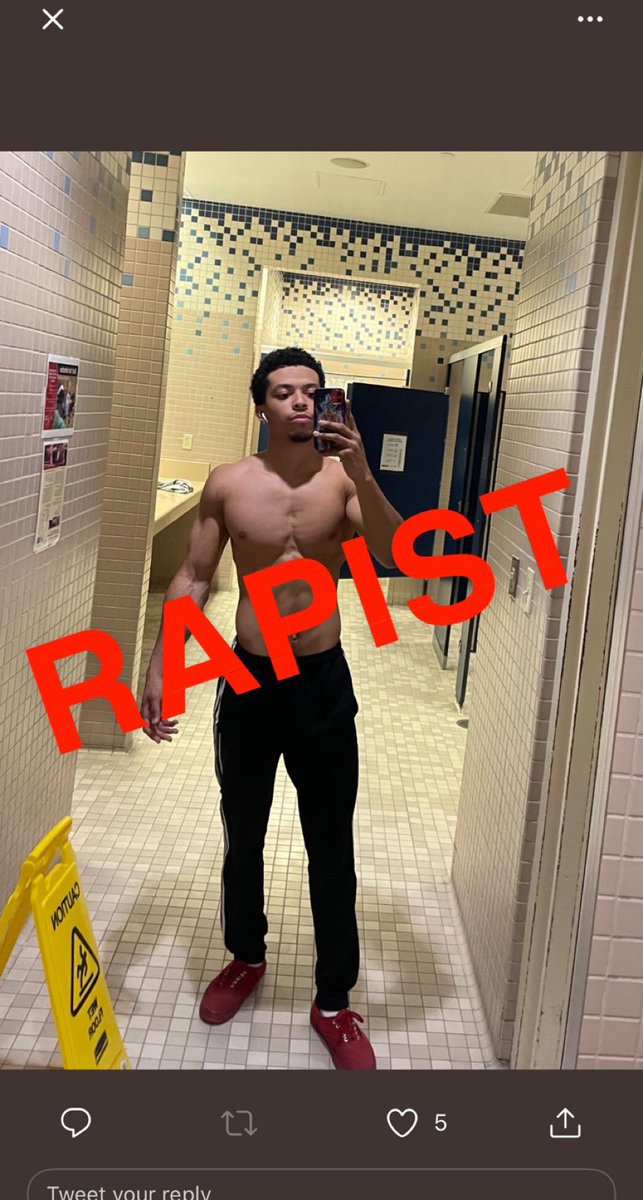 mvxed_diamond's tweet photo. ATTENTION LADIES OF SAN MARCOS ‼️
Sunday Night May 2nd, 2021 
I attended a pool party and got so drunk that I couldn’t walk or speak. Manny had took me and my friend home that night and got me up the stairs to my apartment. My friend told me that Manny asked her if he could speak https://t.co/AFdwDps6Wj