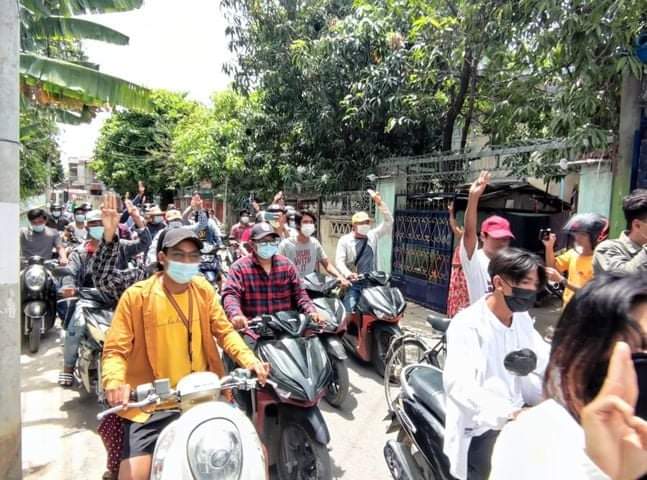 Daniel78037553's tweet image. #Aung Myay Thar San Education Family in Mandalay marched with motorcycles against the Military Dicatorship. 
#WhatsHappeningInMyanmar 
#May24Coup