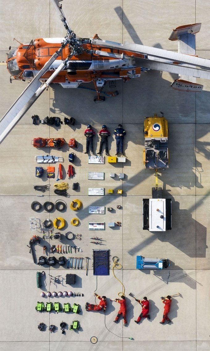 산림청에서 만든 K-프라모델

이 아닌 드론으로 찍은 산불 진화헬기
전부 실물임 (사람포함)