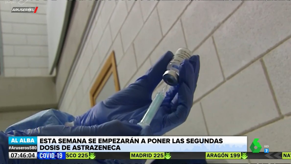 AruserosLaSexta's tweet photo. 🔴¿Te pusieron una primera dosis de AstraZeneca? A partir de esta semana podrás reclamar un segundo pinchazo de la misma vacuna 👉 https://t.co/1ou7K8sKk9 #Aruseros580 https://t.co/EHNbLqWzqX