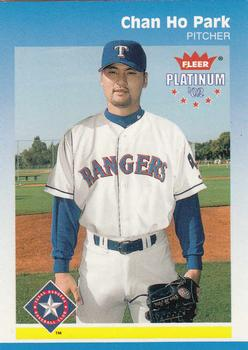 PaintedCap's tweet photo. Chan Ho Park (박찬호)
2002 #Fleer Platinum #43
Artist’s Motivation: Signed as free agent with #TexasBaseballTeam (from @Dodgers), 1-16-02.
#FleerArt Techniques: Paper doll accessories effect (PDAE), De-Dodgered blue palette (DDBP).
#HanwhaEagles https://t.co/bjSMrOizMk