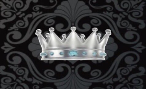 D O L L Y ♡︎’s pics and videos