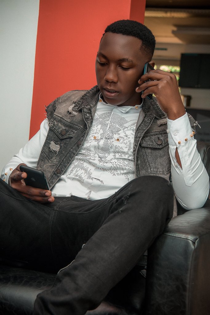 KaiyzOfficial's tweet photo. Nsonga nzabwa sipiika https://t.co/CYTKDZzG7s