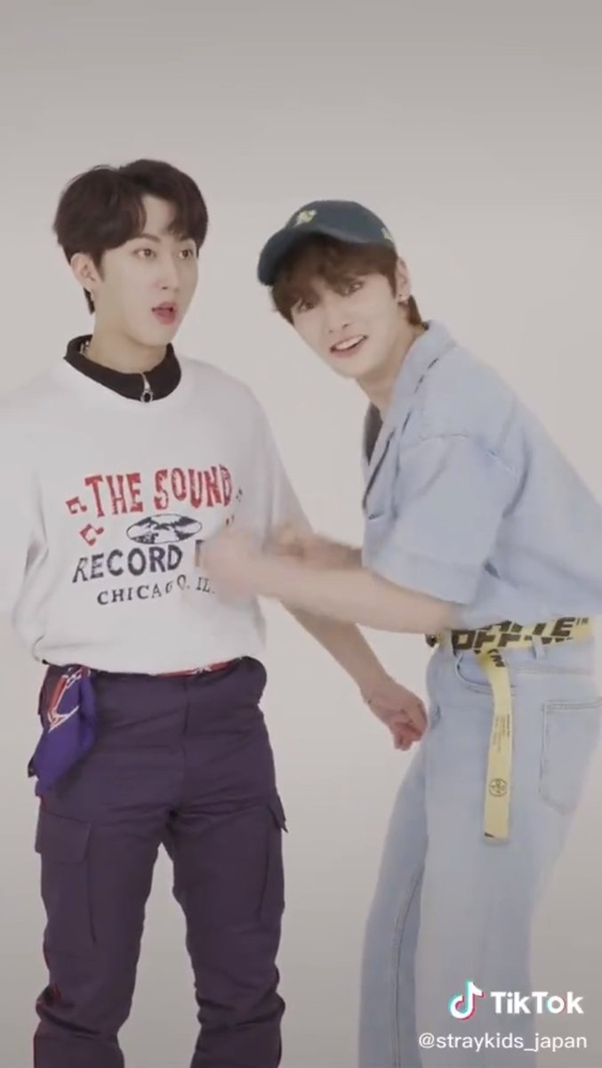 StrayKidsAddict's tweet photo. [TIKTOK STRAYKIDS_JAPAN]210524

🐖🐇🦊🍞❗️❓

#Chopdance #StrayKids #スキズ 
@Stray_Kids @Stray_Kids_JP https://t.co/wgLZRwfwUr