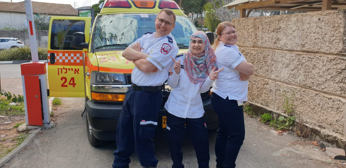Mdais's tweet image. Another moment of pride for our staff at #MDA.

 Before starting morning shift, our volunteers, #Jewish and #Muslim, come together for a quirky photo and then head out to go help Israeli citizens. 

We are all #Israelis and that unites us above all else.

#WeRefuseToBeEnemies