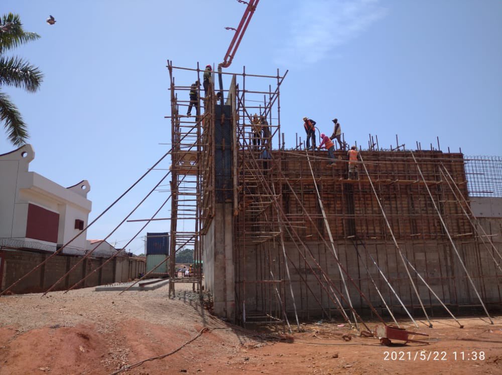 Girgiza23's tweet photo. #KadunaUrbanRenewal

Update on Dualisation of Rabah Road from Arewa house to Rigasa Train station Link road. By @CCECCKADUNA KADUNA  

Item of work: Casting and removing of panel for Abutment wall front and wing at pile 0a-0b axis 0-1 LHS.
@KADRA_kdsg @KadunaRenewal https://t.co/JPGW9GK8fM