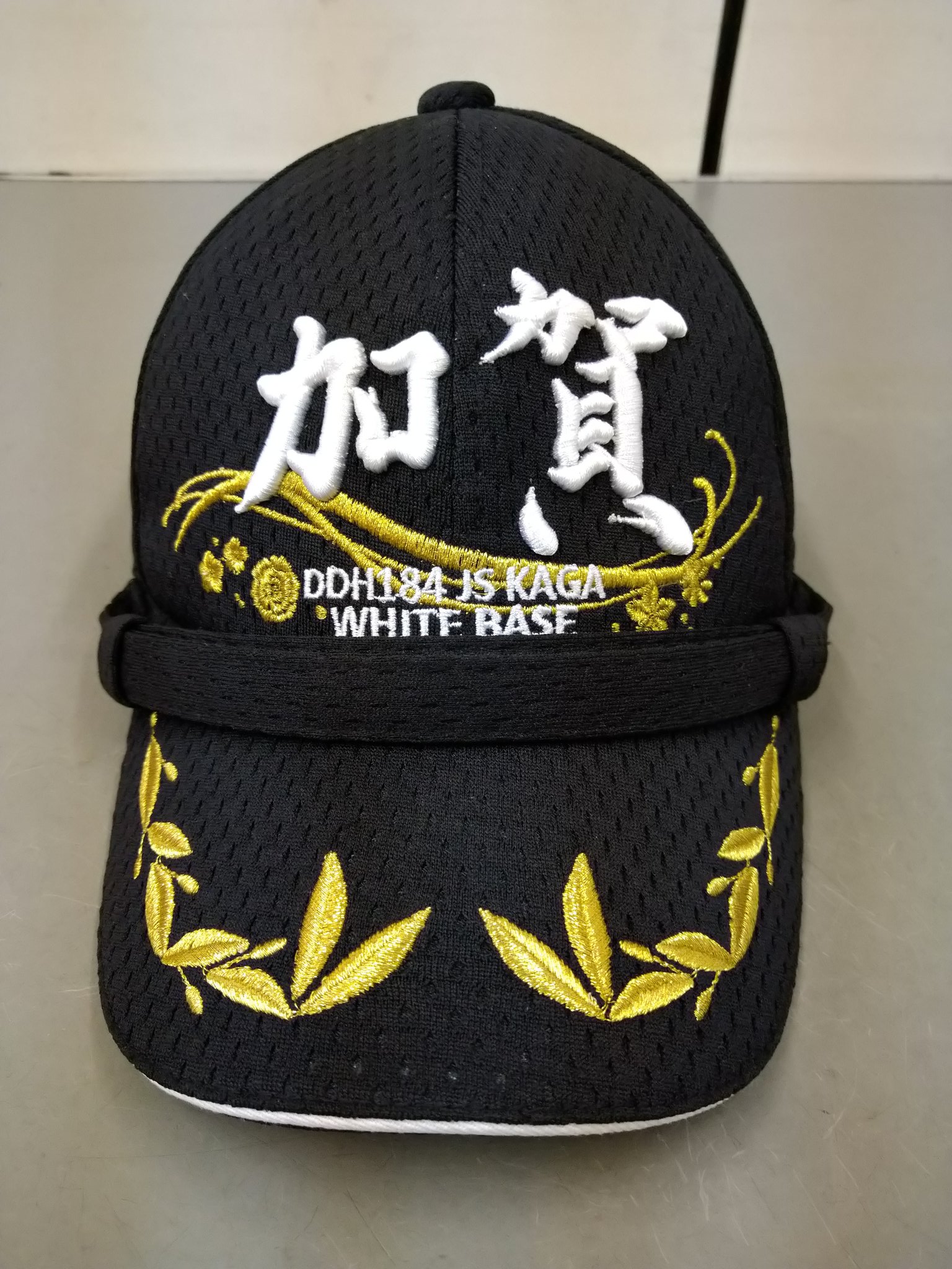 防衛省 海上自衛隊 近海練習航海に関するツイートで 帽子がかっこいい という声援を頂戴いたしましたので 本日は過去の実習幹部と帽子を紹介します 海上自衛隊 部隊帽 海 青 アオハル 青春 T Co X3e36ycht2 Twitter
