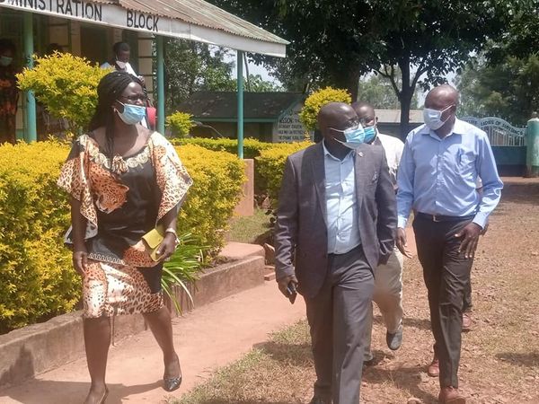 TeacherAmunga's tweet image. Celebrating mediocrity. Many young people in my home subcounty FAILED  #kcse2020results.  More than 80% got grade D and below despite hundreds of millions of shillings sunk into schools via Khwisero CDF. It shud concern @asekamiradi the area MP on why mass FAILURE.
Bure Kabisa