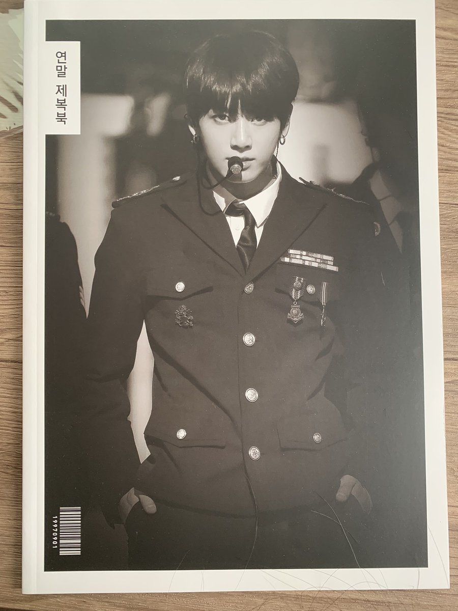CqozHt's tweet photo. 🖍 Photobook 2nd birthday project ของบ้าน @/madein1997_jk 

🚚  400 รวมส่ง
📨 สนใจ DM / เมนชั่นได้เลยคับ

#ตลาดนัดบังทัน #ตลาดนัดBTS https://t.co/gjr2l7R4Ew