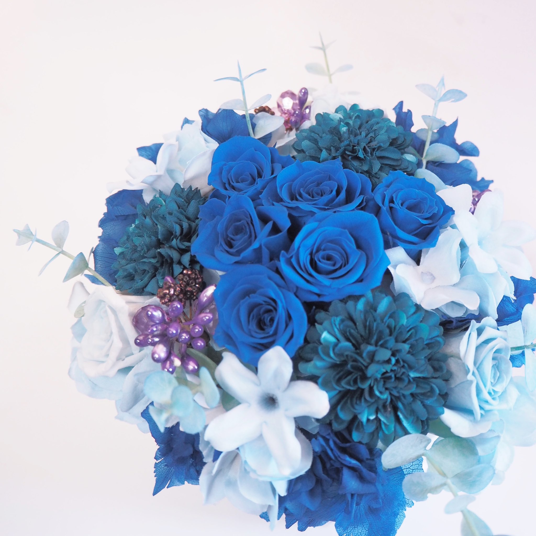 Flower Liberte リベルテ Blue Presented Flower Flower Arrangement Preserved Preservedflower Gift Flowerstagram Blue Makeitblue 花 アレンジメント プリザーブドフラワー ブルー 青 花の好きな人と繋がりたい 花のある暮らし 花のある