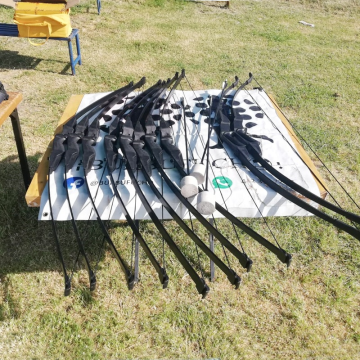 TopArcheryGroup's tweet photo. TopArchery 2020 Archery Battle Shooting Recurve Bow 57inch Adult Shooting War Game Inflatable archery tag recurve bow https://t.co/mdG5WfusWF