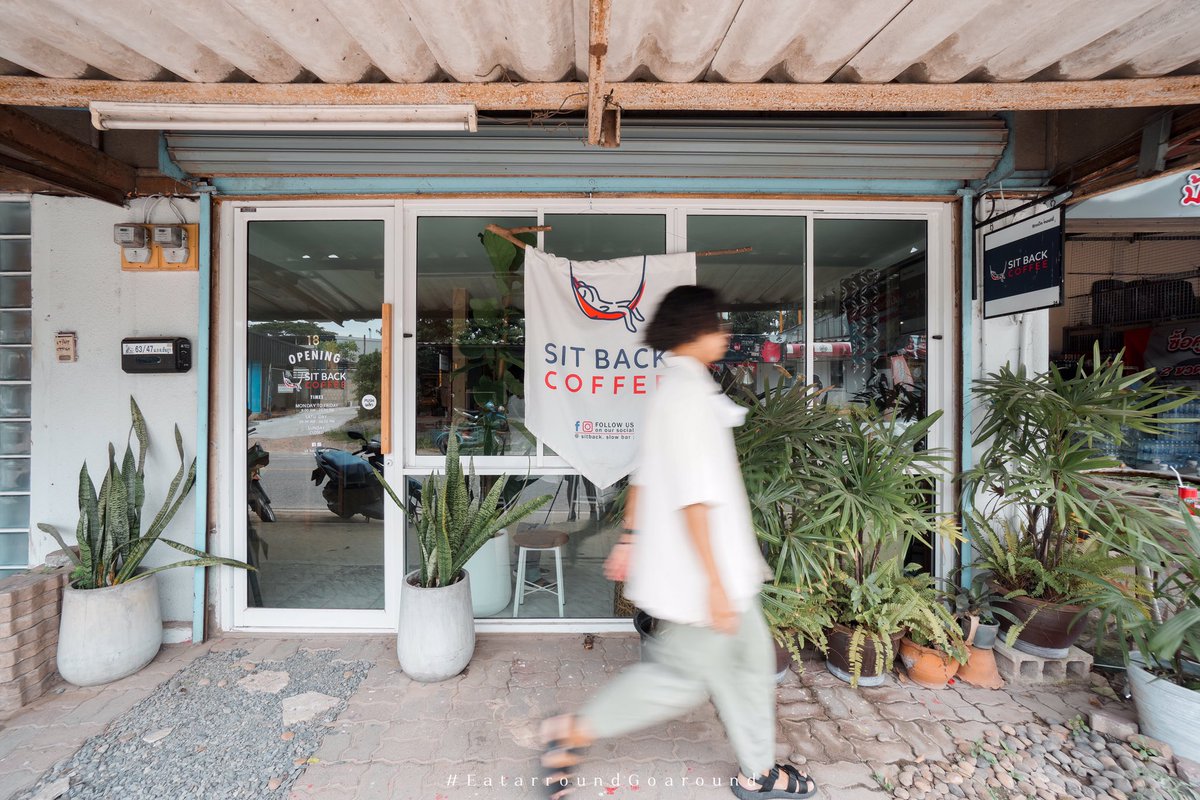 ZamJessada's tweet photo. คาเฟ่น่ารัก กาแฟเข้ม ขนมอร่อย สายเฟ่ห้ามพลาด @aroii #café #thailand #travel #travelling #happy #phuket #SitBackSlowBar #cafephuket #cafehopping #thailand #คาเฟ่ภูเก็ต #รีวิวภูเก็ต #เราเที่ยวภูเก็ต 
#EatarroundGoaround #กินไปทั่วยั่วไปเรื่อย https://t.co/WLKruZNnjg