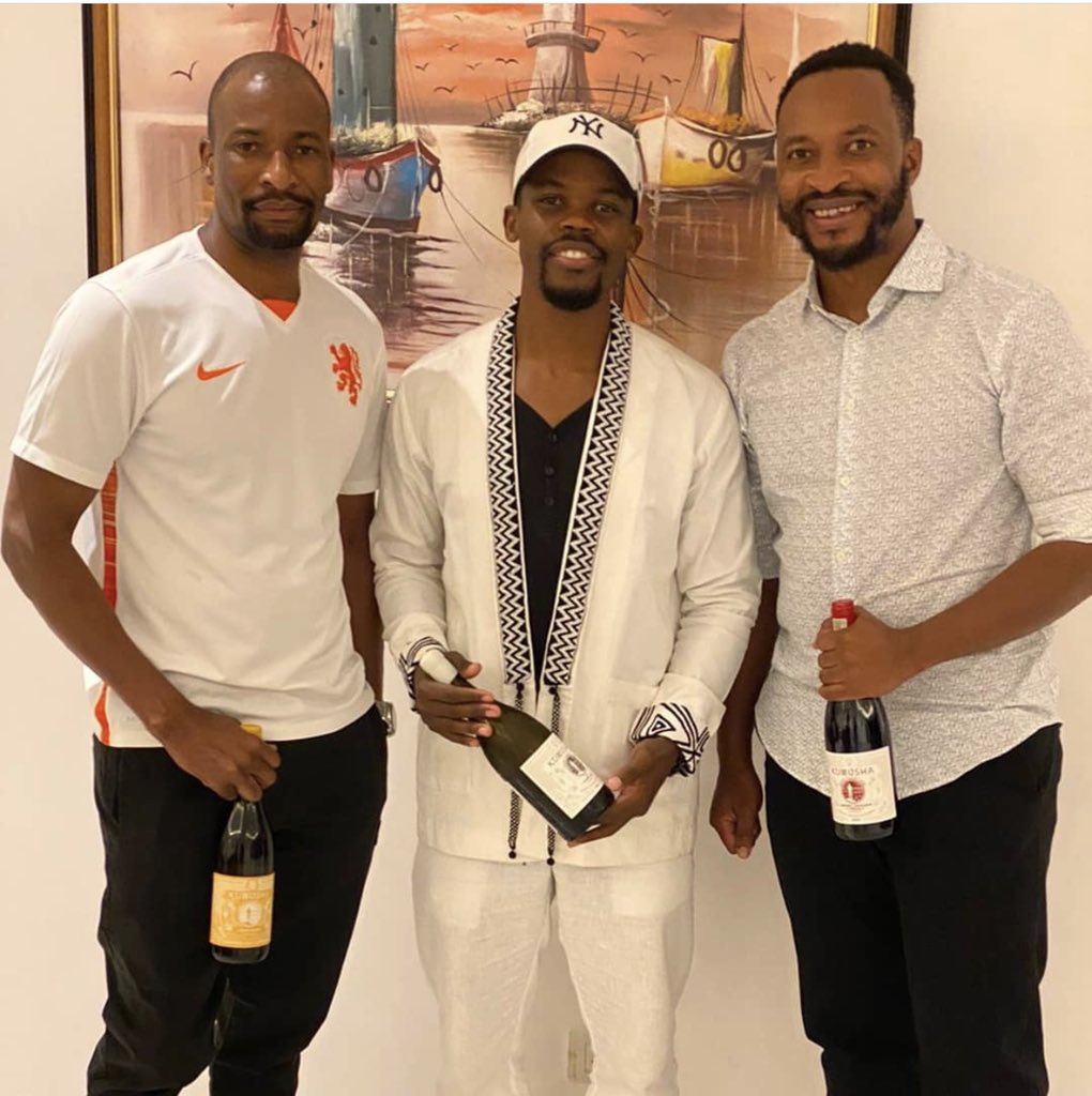 tnashenyamudoka's tweet photo. Reunites in Nigeria.🇳🇬

12 years ago we all got employed at The One and Only Hotel in Cape Town. One was washing dishes, the other polished plates and cutlery, the last polishing glasses.

The year is 2021 and we are setting up a restaurant and wine bar on Victoria Island, Lagos. https://t.co/vwfsovOzlX