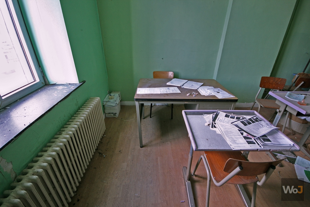 worldofjosh_be's tweet photo. École Turquoise
FR https://t.co/EG8CC7L0x0
EN https://t.co/WFcGWpOOwL
#abandoned #abandonedphotography #AbandonedPlaces #decay #exploration #explore #FollowMe #itsabandoned #kings_abandoned #lostplaces #PhotoOfTheDay #urbanexplorations #urbex #urbexchampions #urbexplaces https://t.co/Yjm2RVWZk0