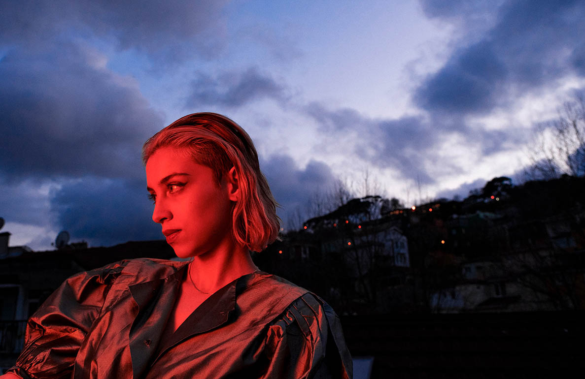 dergyCom's tweet image. HABER 💜| Mesafeler, ben yapan beni...

Synth-pop dünyasının en başarılı ekiplerinden @softanalog yeni EP’leri Arasında Dünyanın‘a gün sayıyor. @morrierecords

EP’nin çıkış şarkısı ise “Mesafeler”.

#softanalog

dergy.com/soft-analogdan…