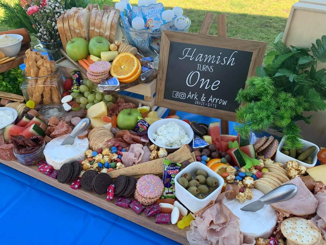 Ark_Arrow_Graze's tweet photo. What a great way to finish off the weekend with this Grazing table at a local park for a 1st Birthday!
Spots in June are starting to fill up, get in contact if you would like a quote!
#graze #grazetable #grazing #food #SmallBusinesses #cheese #sweets #birthday #celebrate https://t.co/2R3RDwlhu8