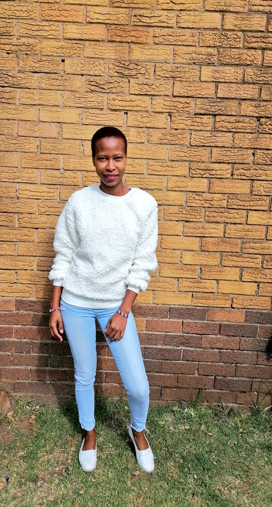 Makhalimela_P's tweet image. 6 years later I&apos;m still living positively with HIV with an undetectable viral load. ❤️🥂

I&apos;m greater than HIV and it doesn&apos;t define who I am 😊 to many more years of living positively

#HIVWarrior
#makamu