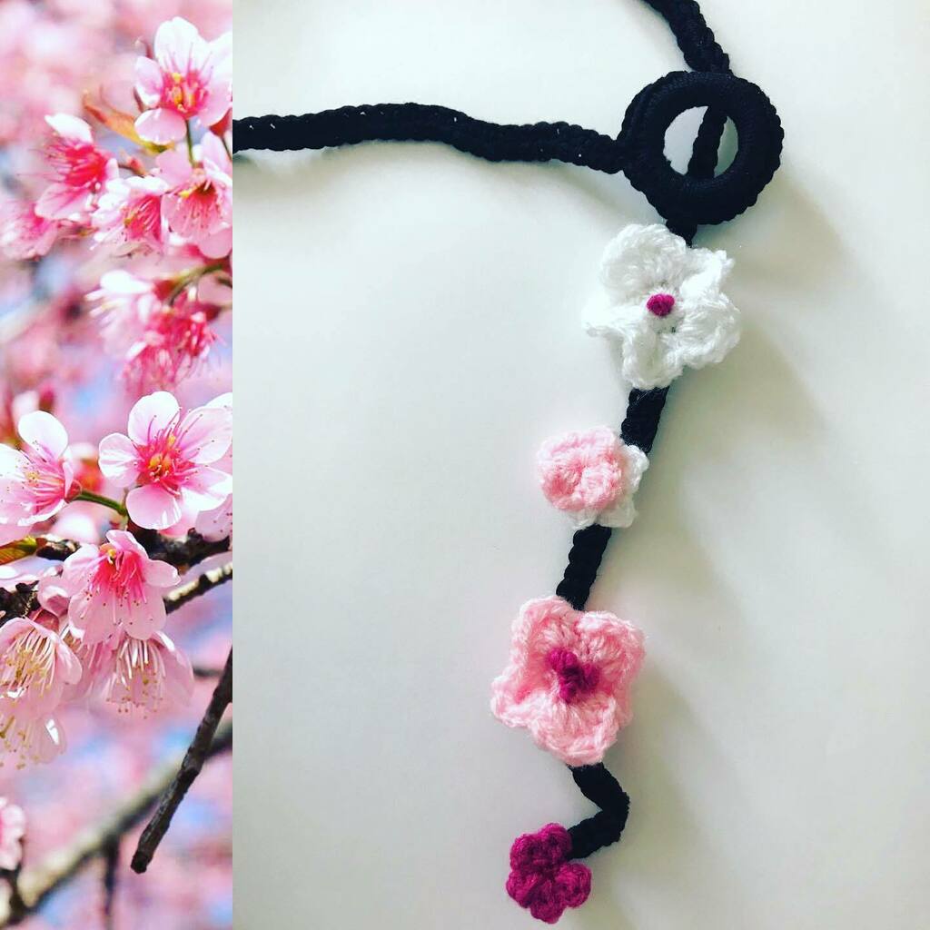 lilFluffyCrafts's tweet photo. Crochet necklace inspired by cherry blossoms 🌸 

Pattern by Celia Ascenso

#patternTester #crochet #crochetjewelry #handmade #springFlowers https://t.co/XnHL5qKgE4 https://t.co/LJ9aIRdsqN