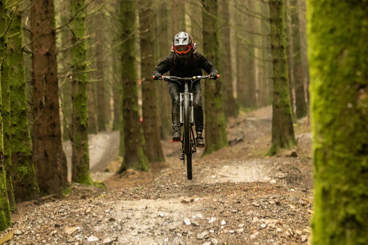 First run on Popty Ping - Bike Park Wales. 
#downhillmtb #bikeparkwales #calibreshadownut #fullsuspension