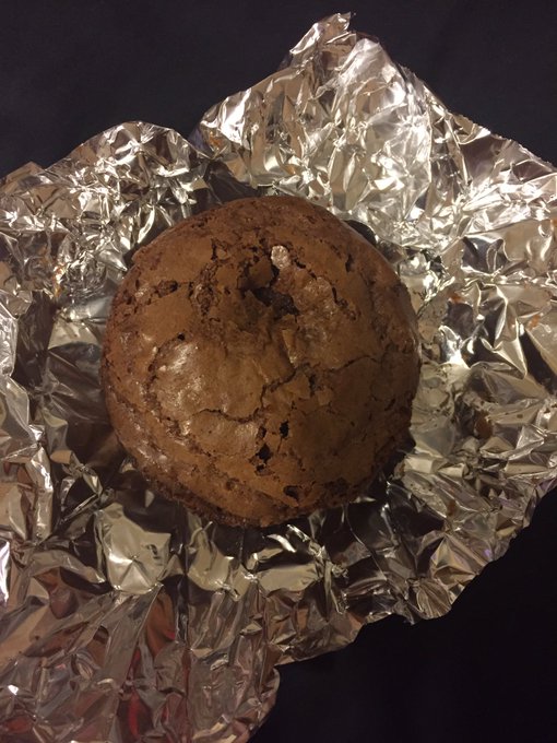 Made tasty edibles the other night! Making a choc cake today for my roommates bday! https://t.co/sC1