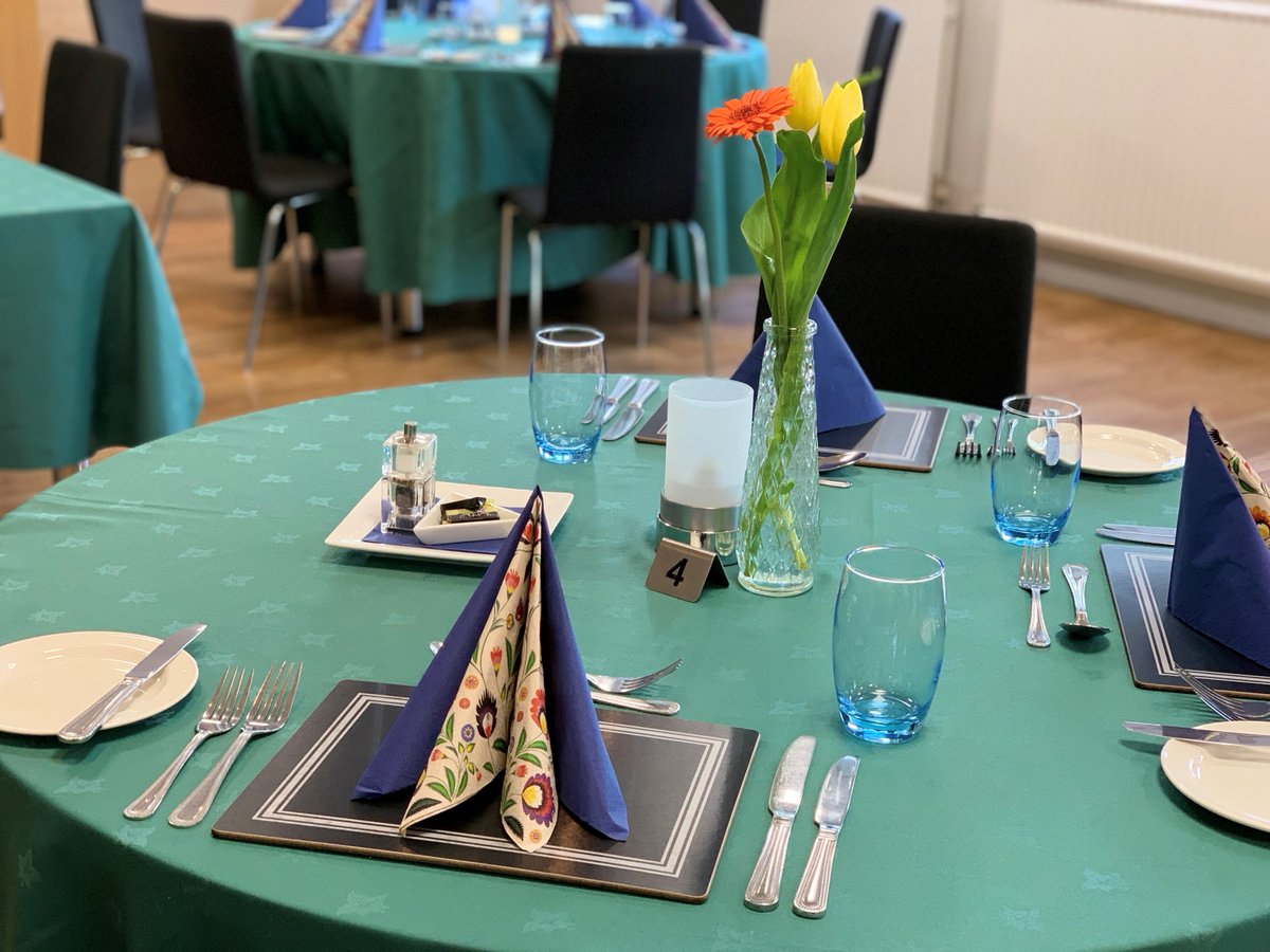 UHIPerth_'s tweet photo. 🍽🇵🇱 Check out the pics from our recent #PolishNight. The dinner went brilliantly + the food and service were well complimented. Tonight’s #SouthAmerican #Arriba dinner is now fully booked 😁
#Students #BackOnCampus #HospitalityIsOpen #ThemedDinner #Polish #GalleryRestaurant https://t.co/yFkCIPK0kn