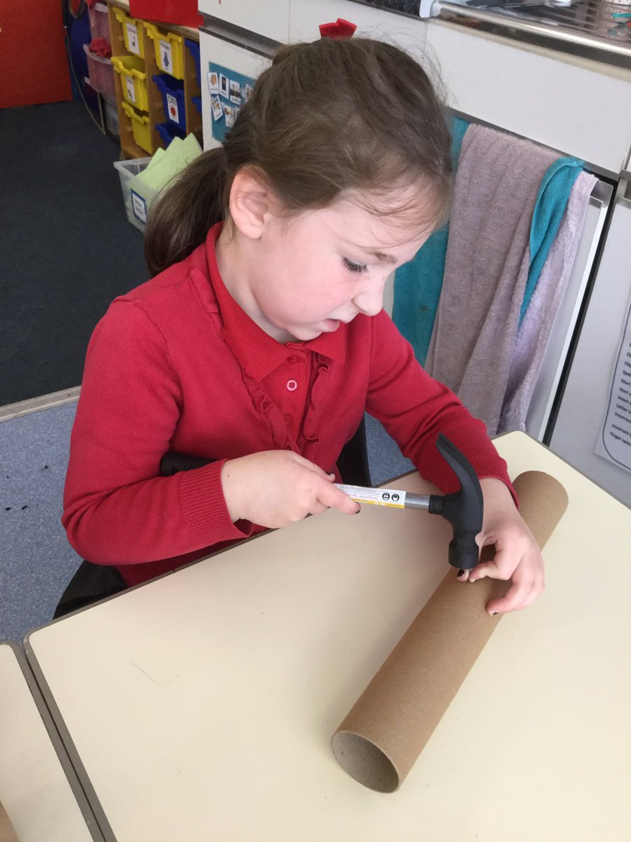 dosbarthcardiff's tweet photo. AMAZING focus &amp; concentration today using the hammers. Children showed great perseverance when they found it a bit tricky too. I wonder what they are making🧐 Keep following us to see the final product😀 @LlanmartinPrim #finemotorskills #authenticlearning #ambitouscapablelearners https://t.co/e7MUkUXVfW