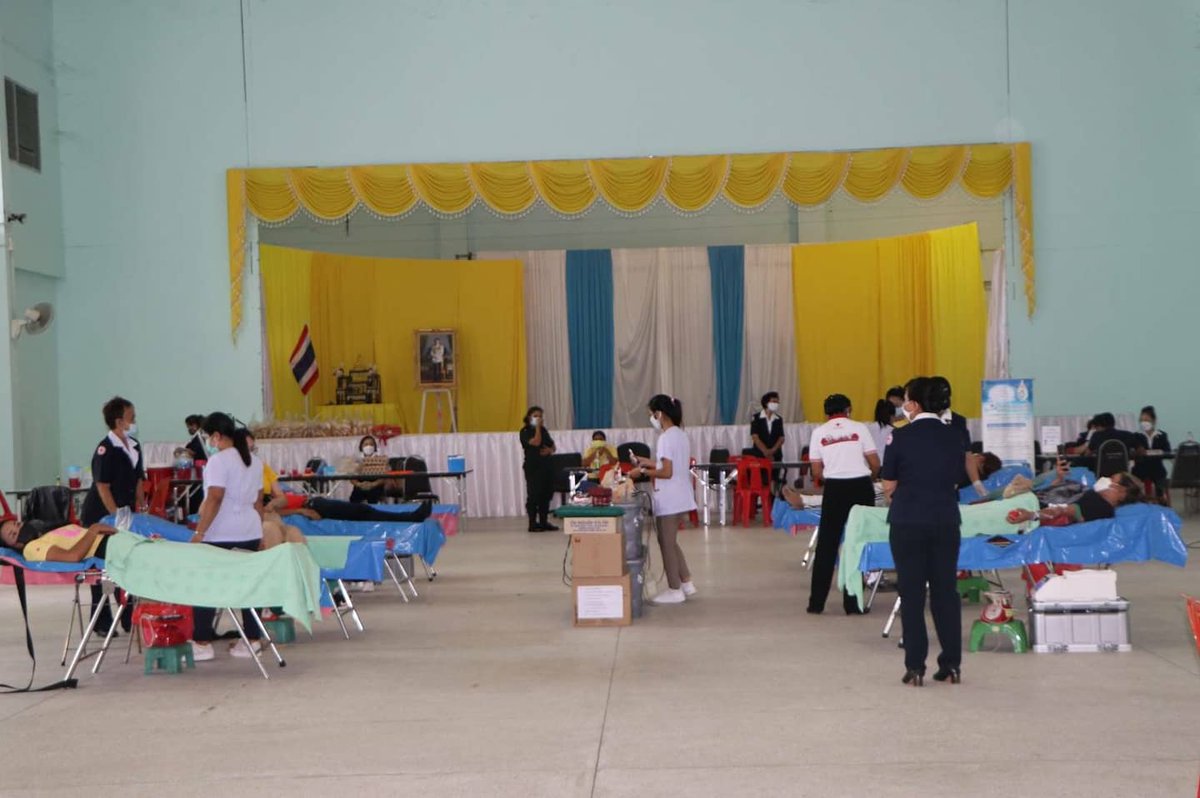 Army4PR's tweet image. เมื่อวันที่ 24 พ.ค.64 นศท.มทบ.45 (รด.จิตอาสา)"
ร่วมบริจาคโลหิตช่วยชาติ "รวมเลือดเนื้อชาติเชื้อไทย ณ ที่ว่าการอำเภอบ้านนาเดิม จ.สุราษฎร์ธานี
#กองทัพภาคที่4