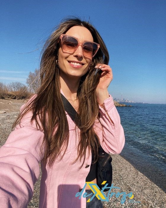 Para tus caminatas playeras... no olvides llevar agua y gafas de sol. Como estas estupendas gafas de sol Kate Spade.
#katespade #katespadenewyork #sunglasseskatespade #safilogroup #gafas #ulleres #gafasdesol #ulleresdesol #sunglasses #sunnies #primerasmarcas #playa #paseos