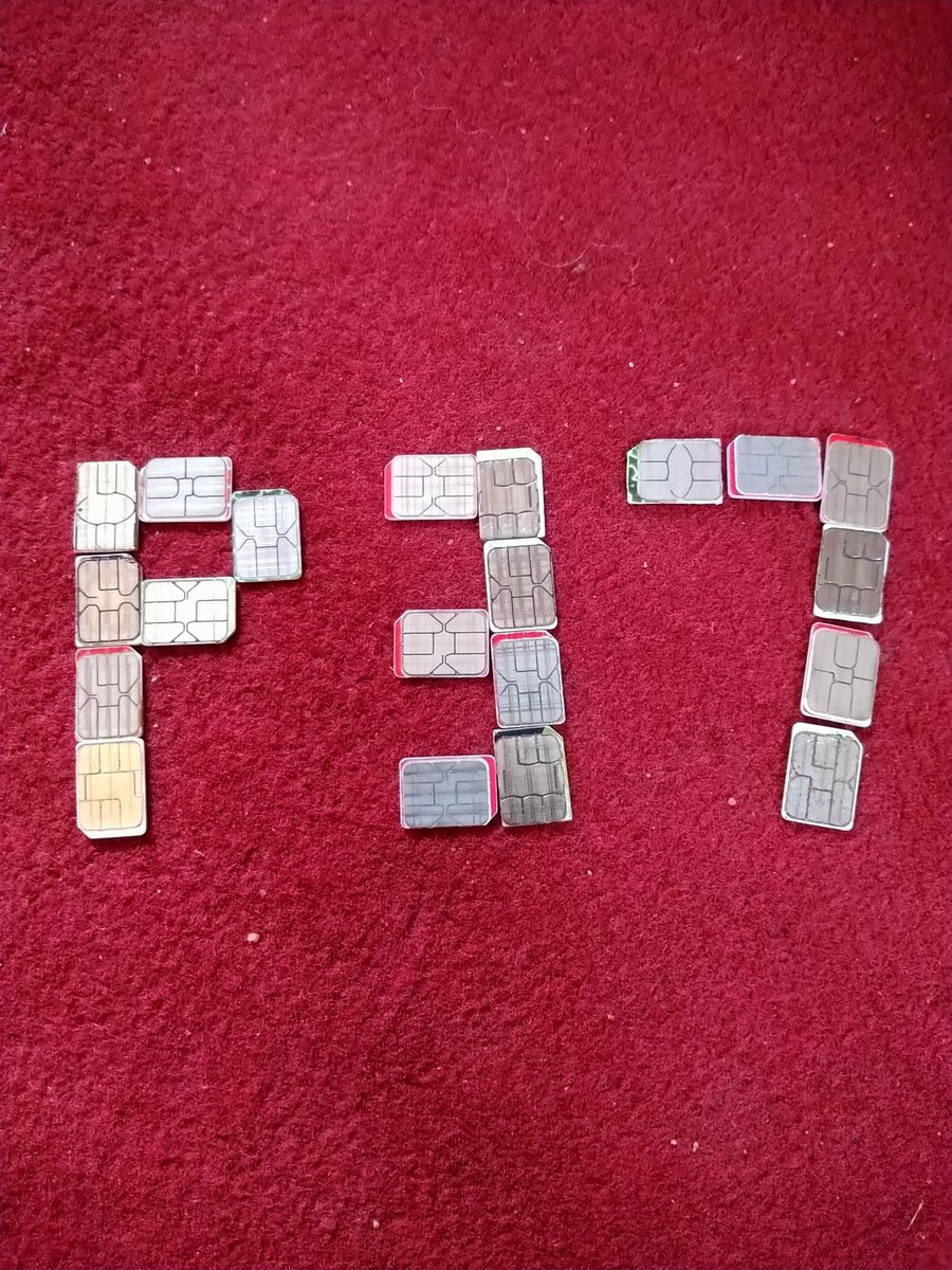 Stingue5's tweet photo. My entry for the #iPlaywithP37 #PlayWithPower @itelNigeria my Sims and my siblings Sims are all present here to form this 😁 https://t.co/f0TZu2Filg
