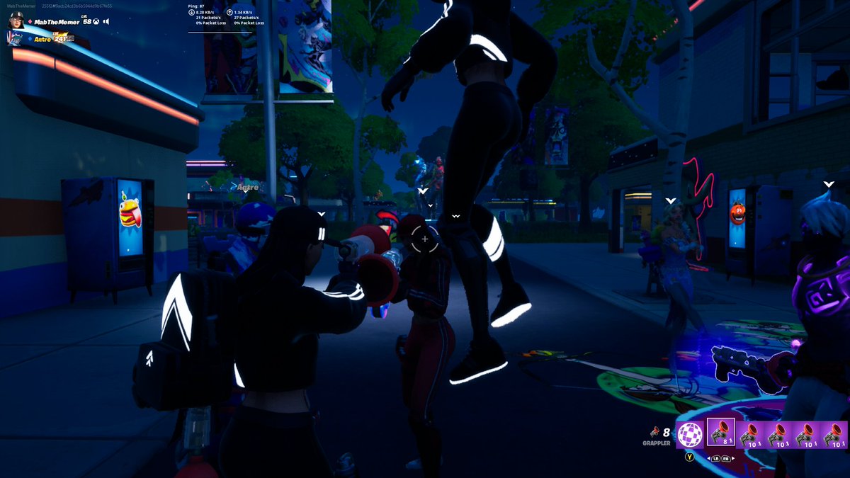____Mab____'s tweet photo. shits about to go down rn #Fortnite #XboxShare https://t.co/51yiV4irHI