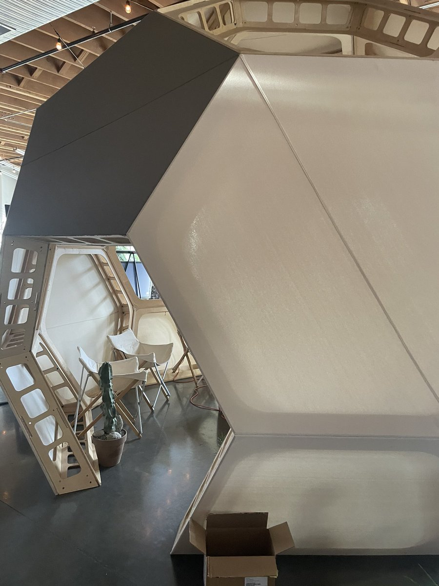 trvisXX's tweet image. Type A