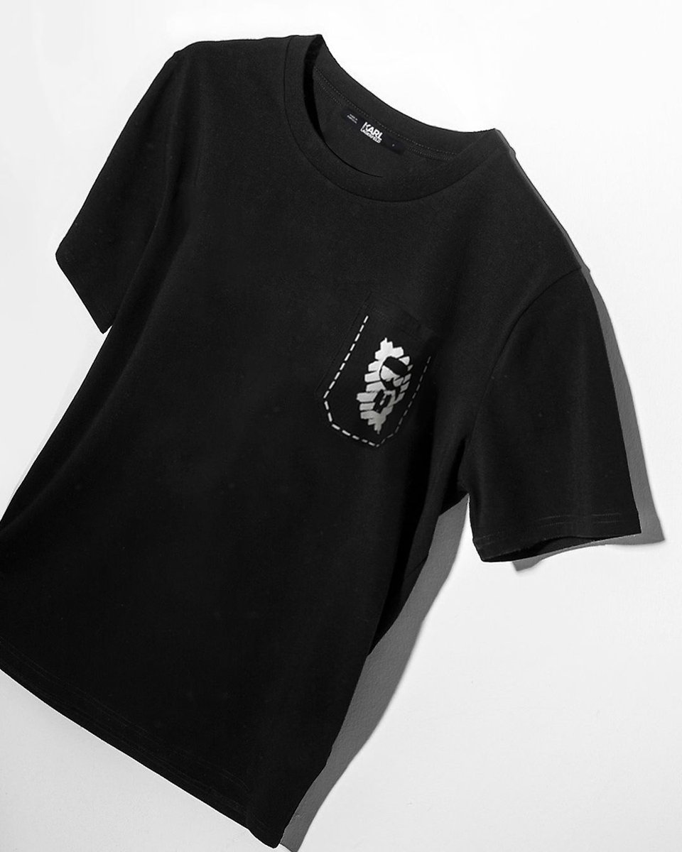 LibMidlandsMall's tweet photo. ICONIC π₯ Effortless style
Shop the KARL LAGERFELD collection in store and online at #JustJaps. https://t.co/Aug8hJO2Vy