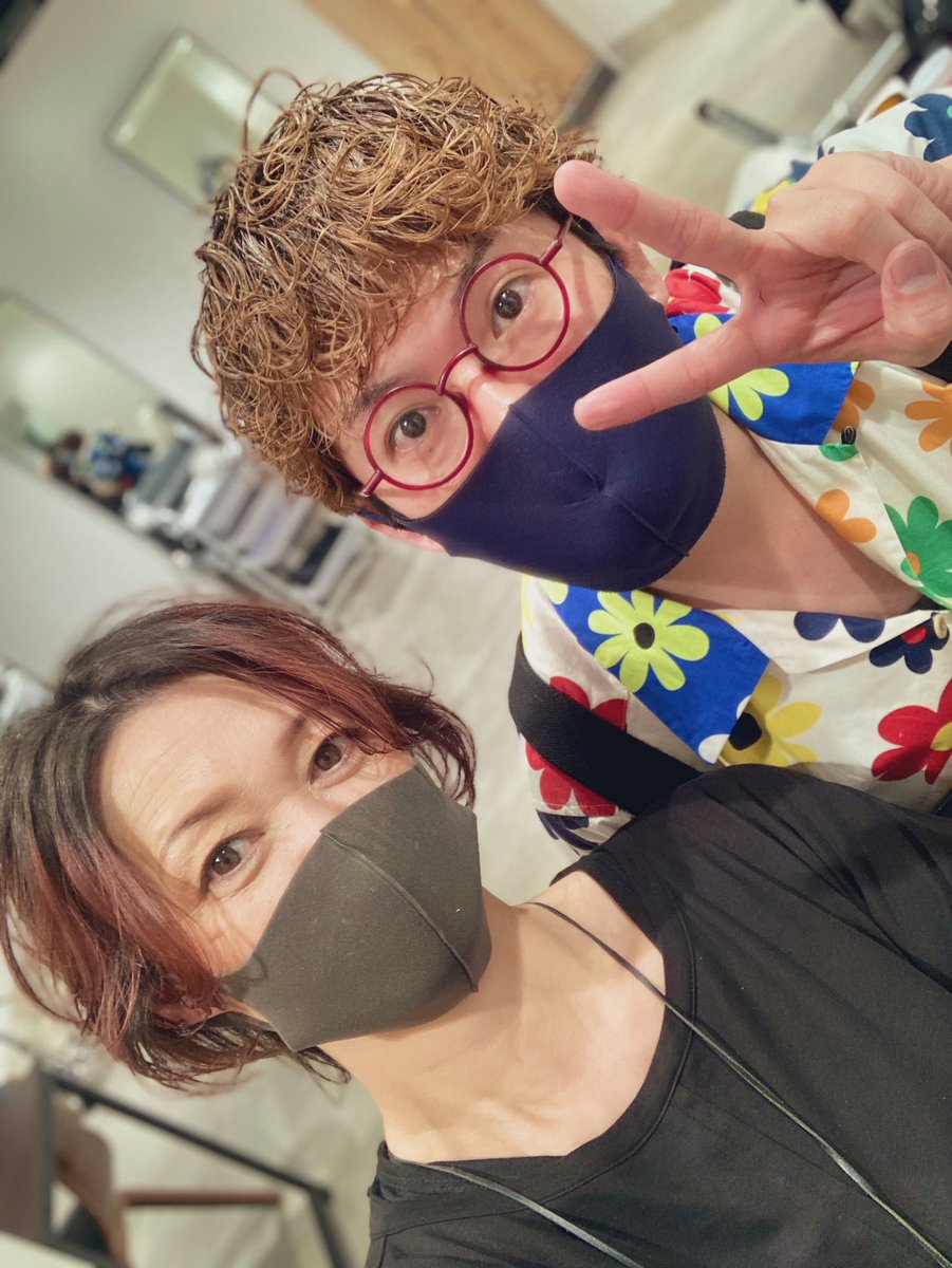 spla_sumire's tweet photo. 松本さんに久しぶりに会えたの嬉しすぎたわ！
思い切って渋谷に来てよかった♪ありがとう。
カットでこんな感動させるのスゴすぎだわよ、ほんとに。
鏡みて、嬉しい～天才かっ！って何回も言っちゃった笑 https://t.co/Dwo4rSOSrv
