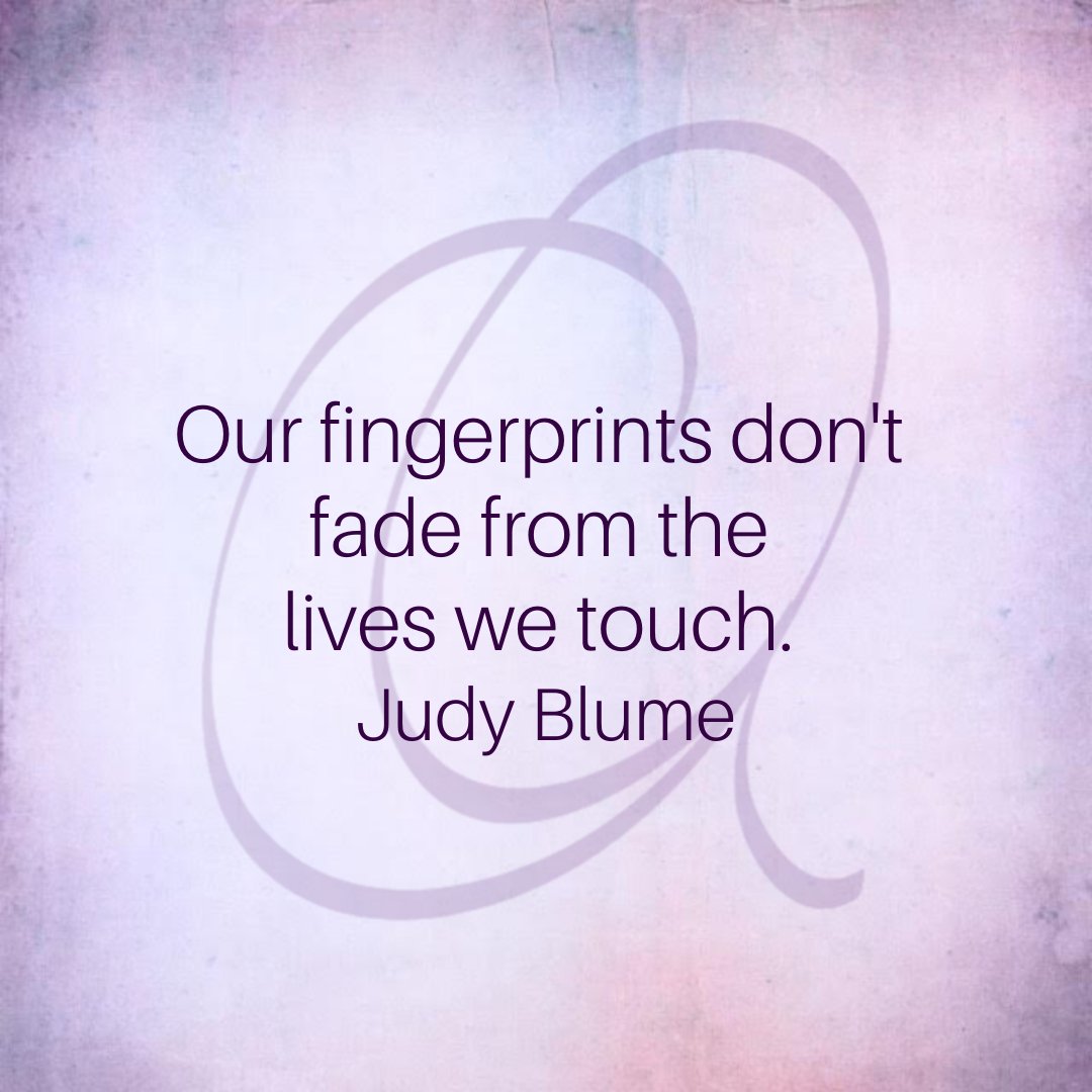 TheAndreaQuinn's tweet photo. Our imprints in others lives last!  A new week is a new opportunity to spread love. An opportunity to make a choice about who we would like to be in the world. 
#spreadlove #bekind #helpers #gratefullife #calmmind #lifecoach #businesscoaching #youempowerednow #thequinnessentials https://t.co/UJAwSzS1WO