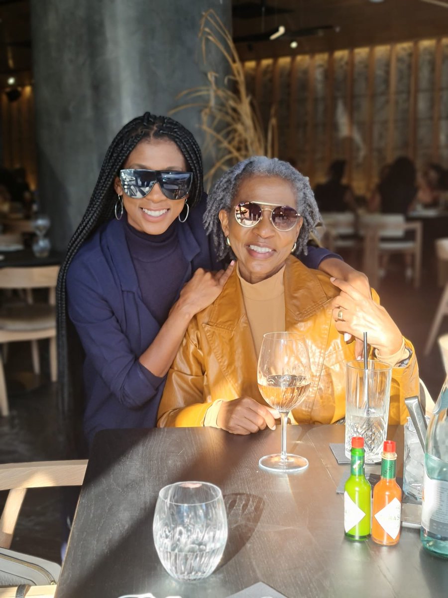 Kwazzay's tweet photo. I took my mom to Solo yesterday. We loved the food and the vibe ❤ https://t.co/UOeOYl9pF0